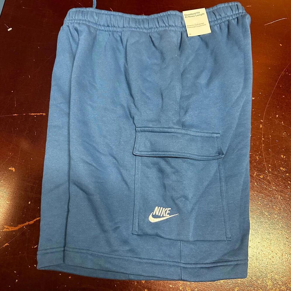 Nike Mens Blue Sportswear Club Standard Fit At Knee Length Cargo Shorts Size M L - Picture 2 of 5